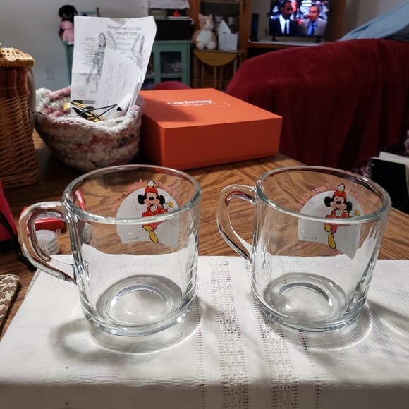 Two Vintage 1955 Disney's Mickey Mouse Club Clear Glass coffee or juice cups - Picture 6 of 10